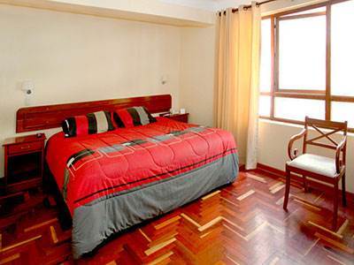 Emperador Plaza Hotel 3*